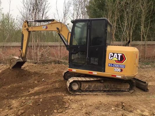 używana minikoparka Cat 306, dobrze utrzymana i dostępna już teraz